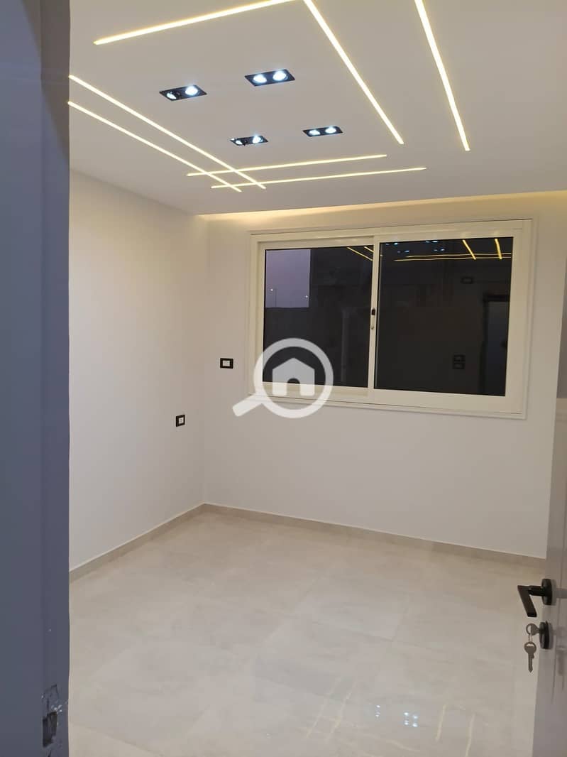 2 WhatsApp Image 2025-11-01 at 5.15. 54 PM (1). jpeg