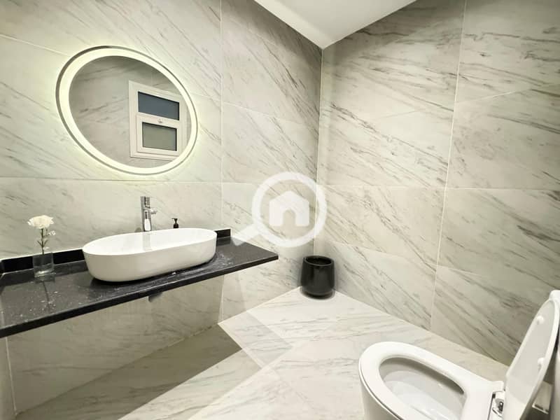 4 0ea64154-ae08-463b-8141-42fdccddcd40. jpg