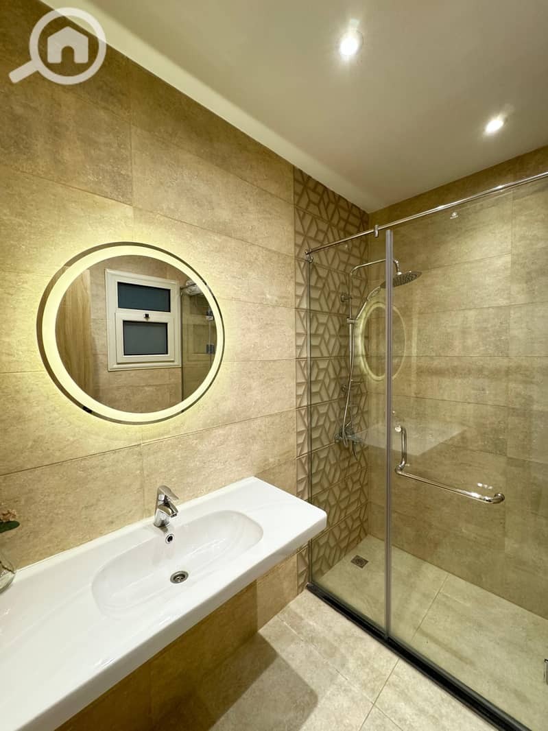 2 03dc0eeb-7aec-49da-b380-0f454af927cd. jpg