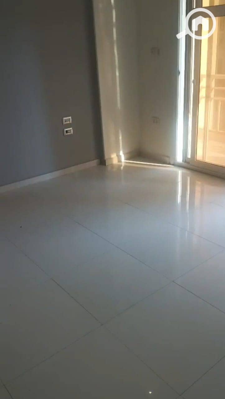 3 205ee98b-3d04-4245-ad05-5133e32417ac. jpg