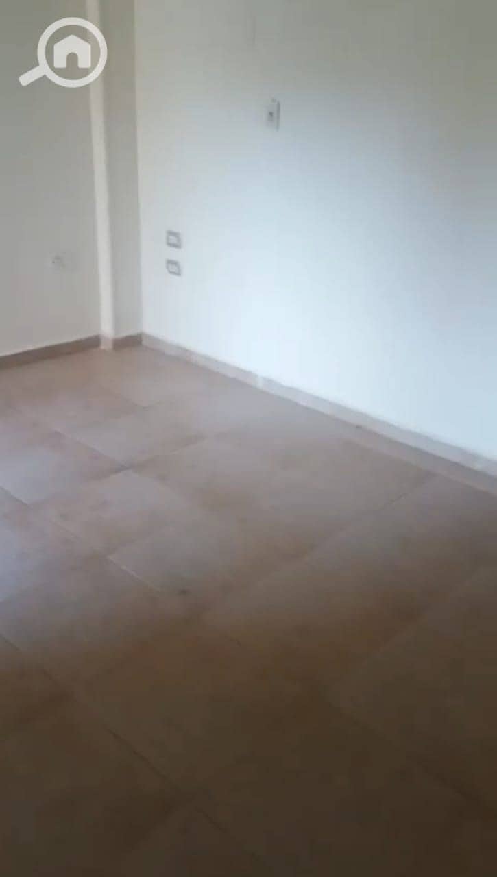 4 55f7a294-40e5-4848-b73e-92bd12c5278b. jpg