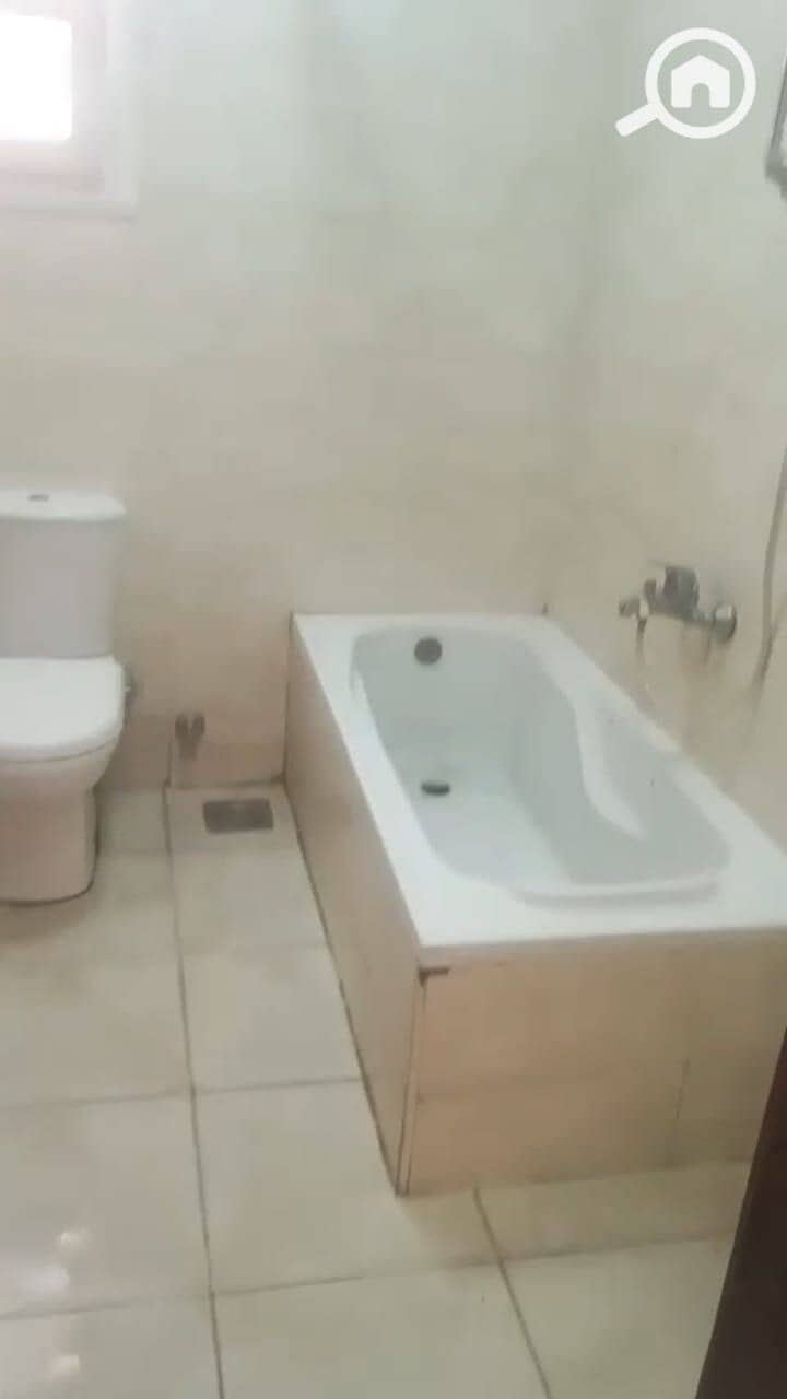 8 64a30eaf-34f1-4b51-bf40-ee11a2a526b4. jpg