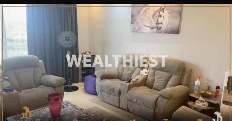 2 f6b74aef-4071-4c30-b757-304f7adb0a74. jpg