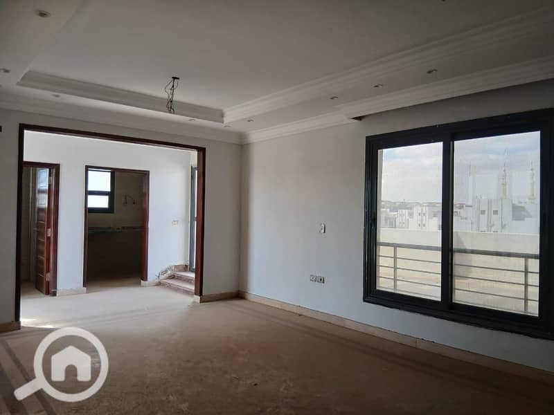 2 11c4b8bc-0aa8-4563-8bc9-37c73b97ff9a. jpg