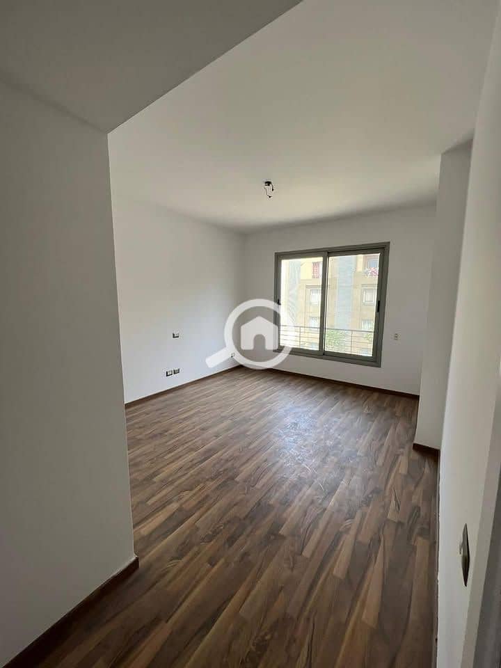 4 sfnhfsg - Copy. jpg