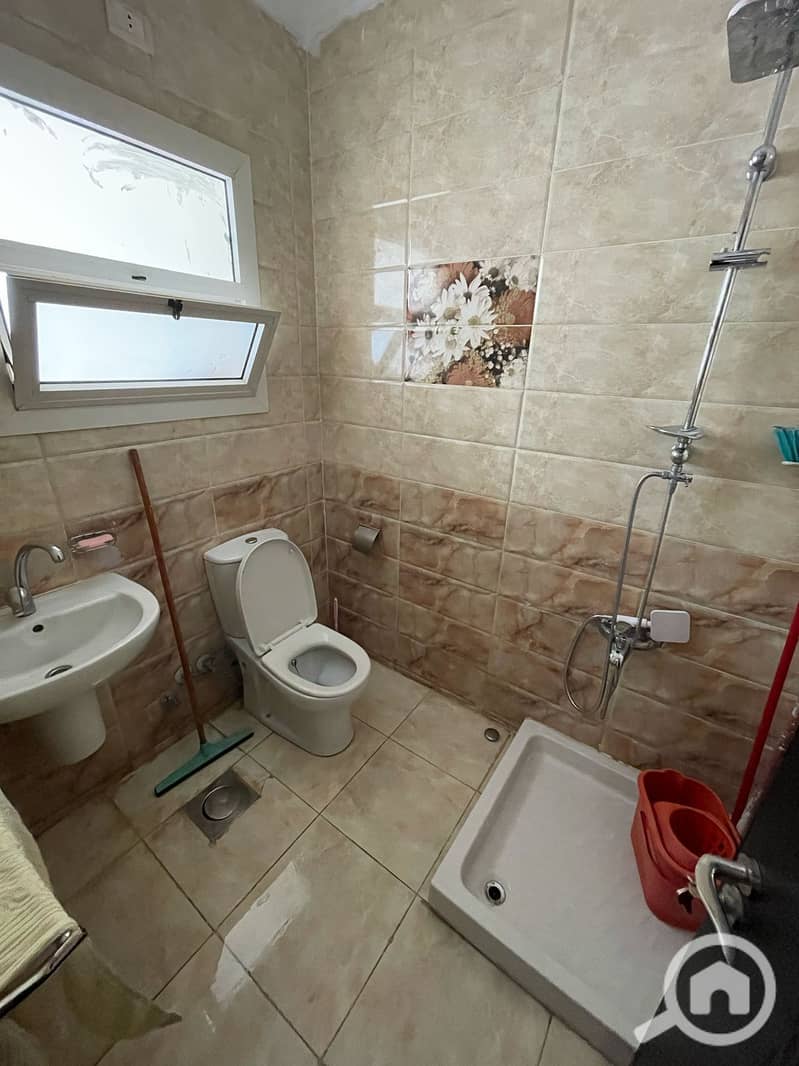 7 b9f3ccab-3c87-4f6d-a009-80c450dbe4ce. jpeg