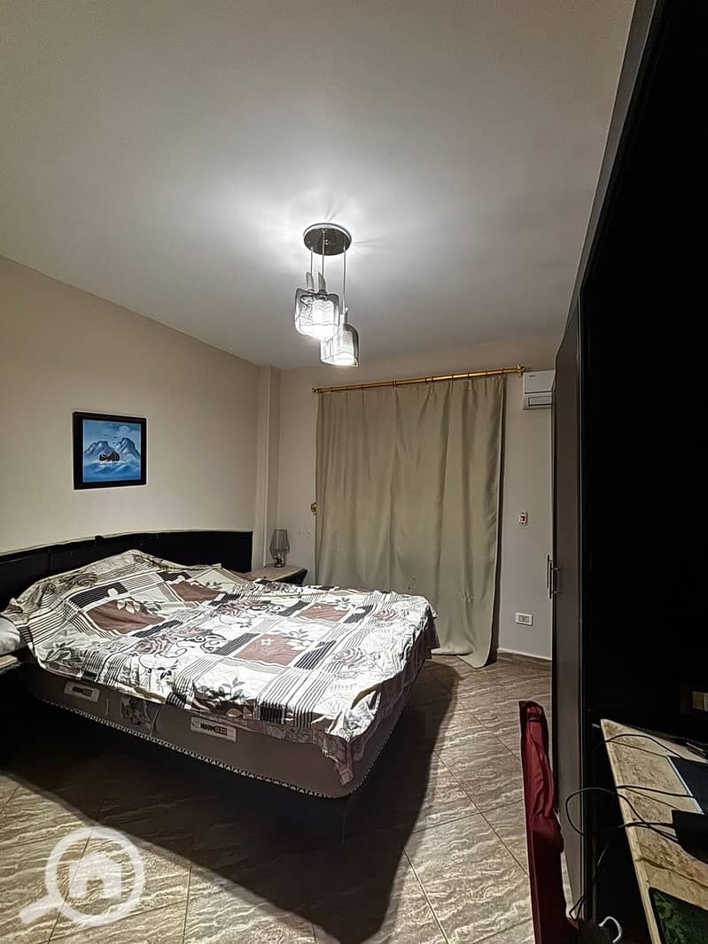 5 b76bb731-2a5b-43f2-85d7-4d470ec89714. jpg