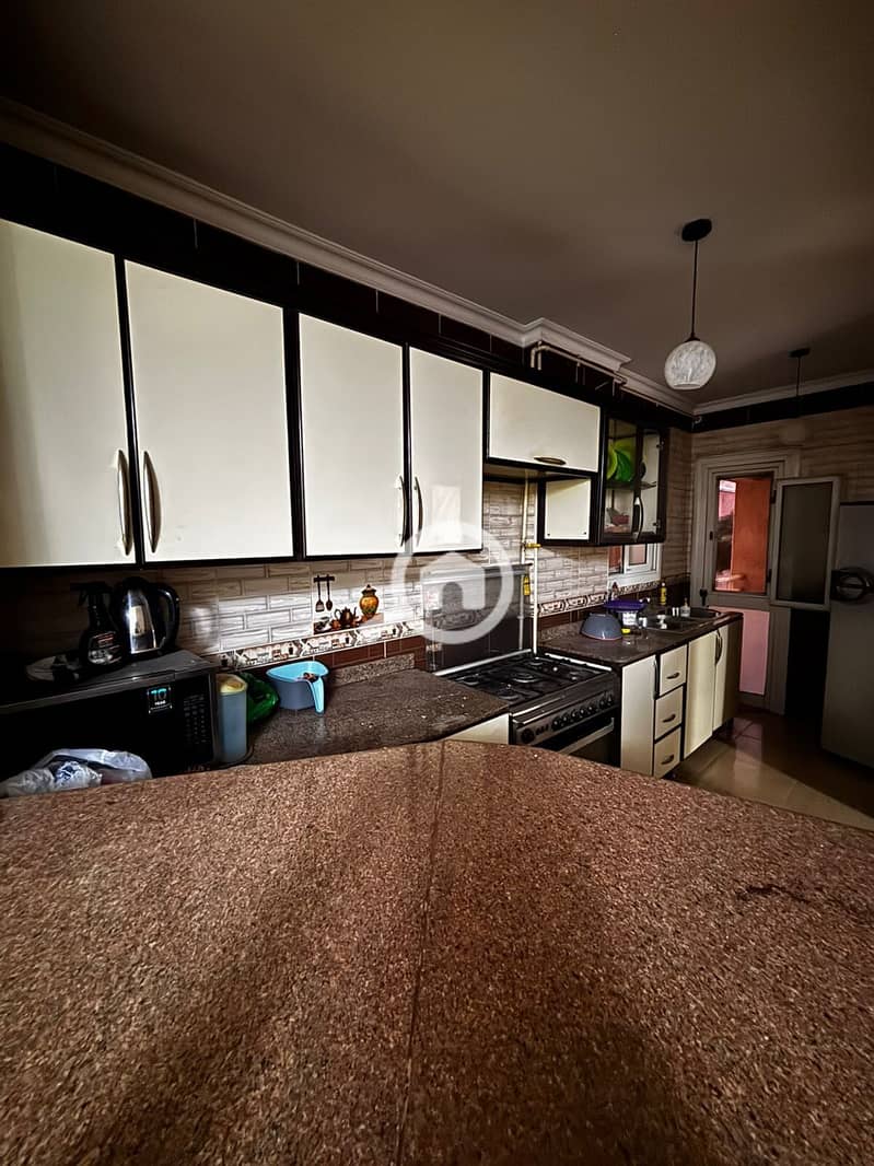 7 5250a733-1358-4ca1-85bc-6df1efb08840. jpg