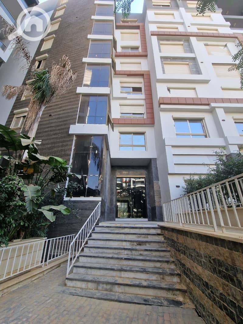 10 WhatsApp Image 2025-10-23 at 14.34. 36_107567b7. jpg