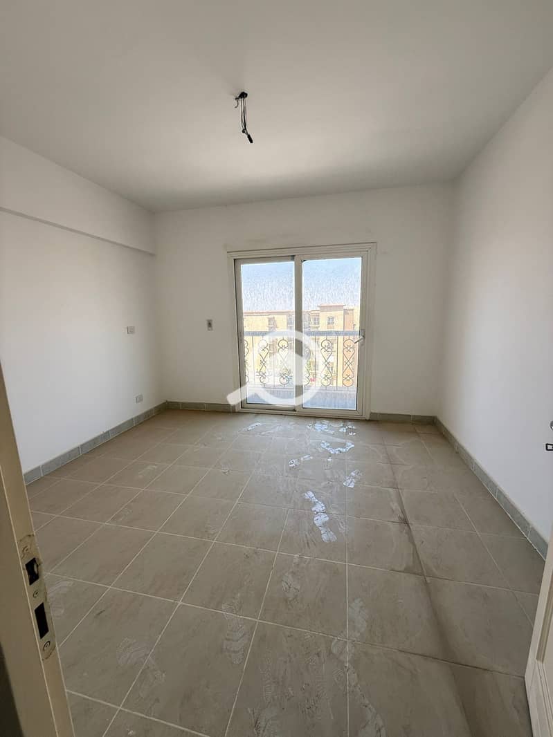 4 7eeb6aae-6423-47b1-942a-779bb805d3d3. jpeg