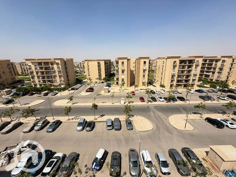 10 57798f57-bda5-46f2-ac35-5a9b7f322e09. jpeg