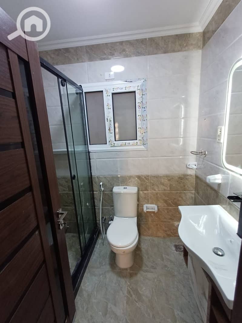 14 e21d798c-e1c9-4df4-8d30-8db4b93f45cb. jpg