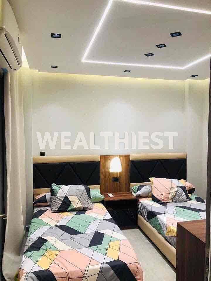 7 5399c005-8e82-4426-bf03-a9e794865053. jpg