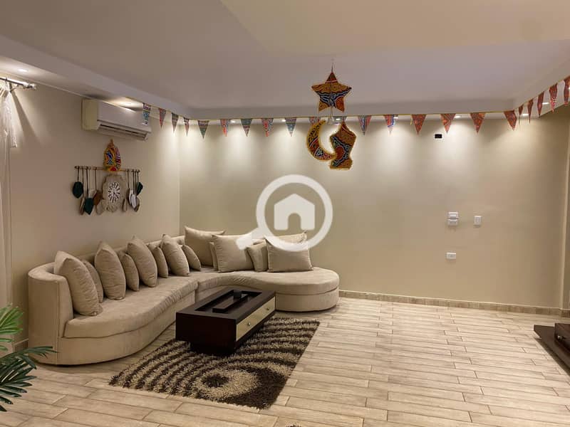 3 83ab3d6d-58a5-446b-9c59-01f4bd29d40f. jpg