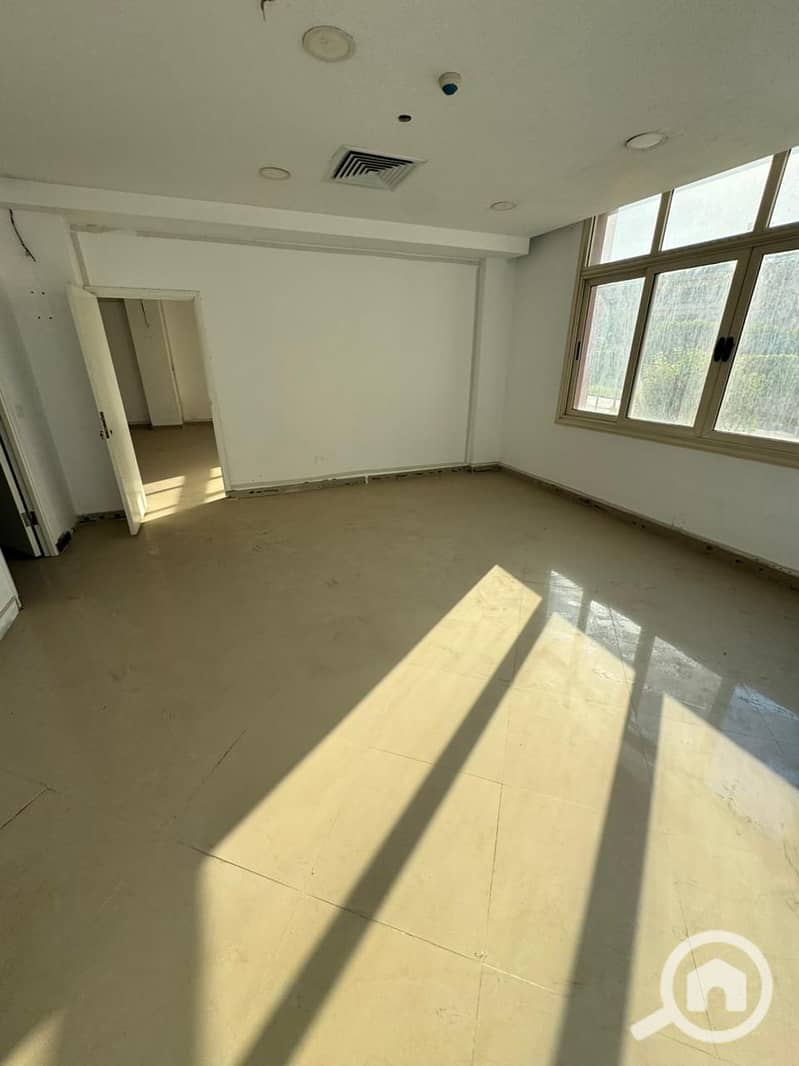 2 WhatsApp Image 2025-10-19 at 5.15. 13 PM (6). jpeg