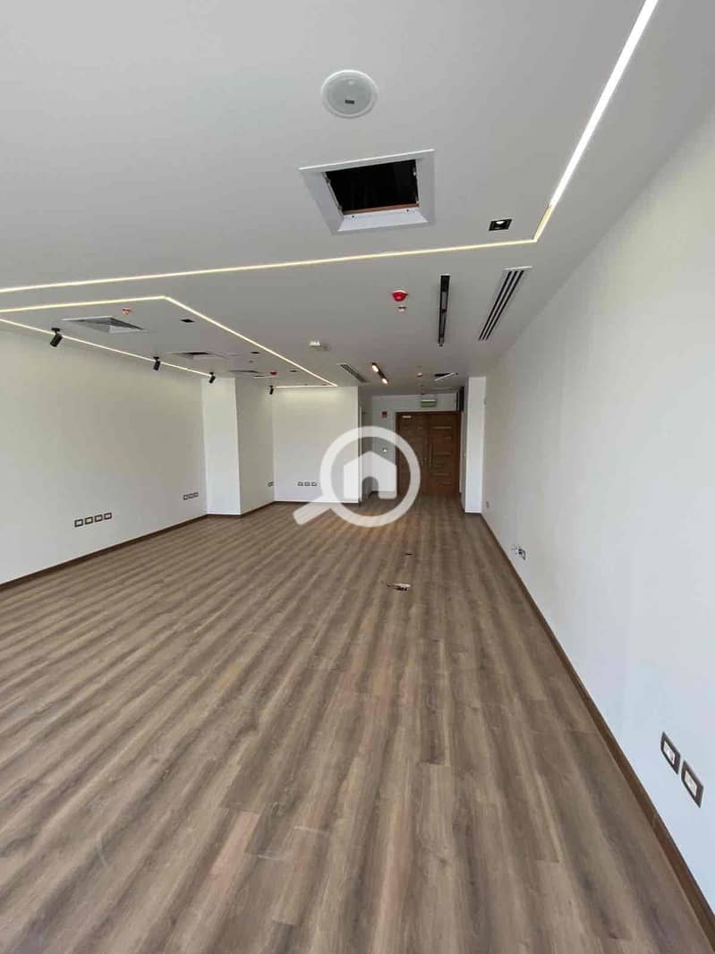 2 f2c3240b-80e6-4fe9-ba18-d1e94c992ae0. jpg