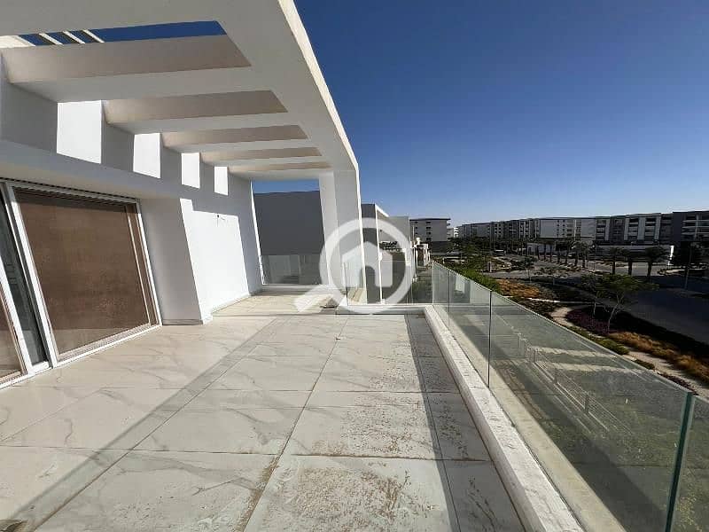 5 WhatsApp Image 2025-11-01 at 1.46. 48 PM. jpg