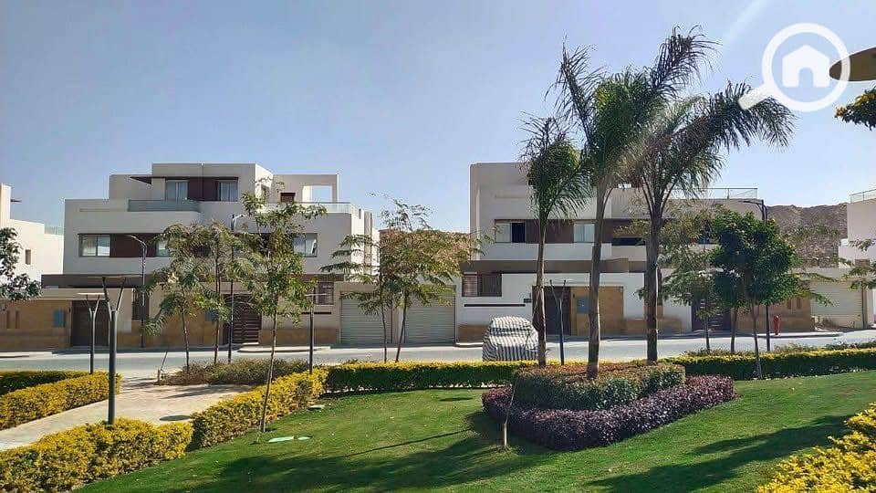 8 517859327_1978201852948619_7809337423297559079_n. jpg