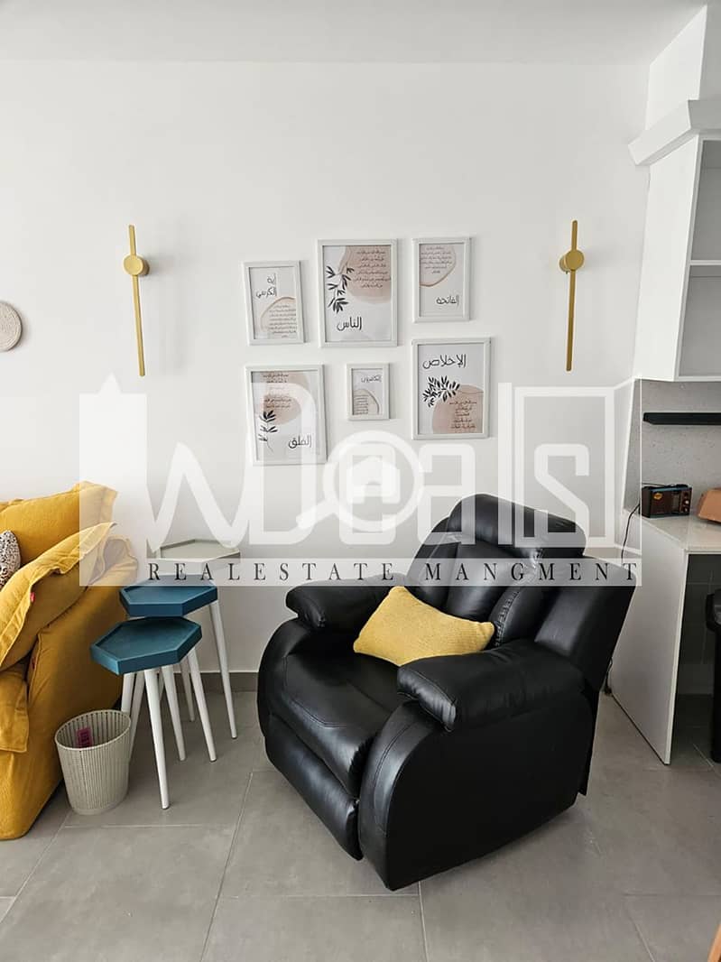 10 WhatsApp-Image-2024-10-14-at-12.52. 56-PM. jpg