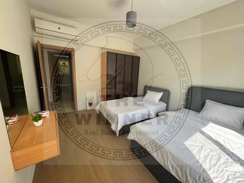 13 7cb5df21-ba95-40f4-9d18-11212cb79d75. jpg