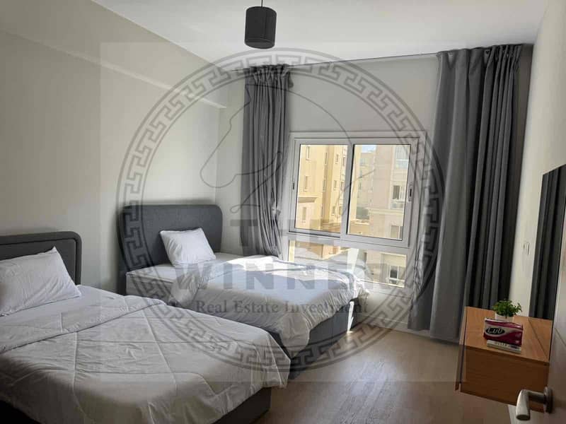 14 382cba83-a1e8-4cf2-ad56-f33ca02afe38. jpg