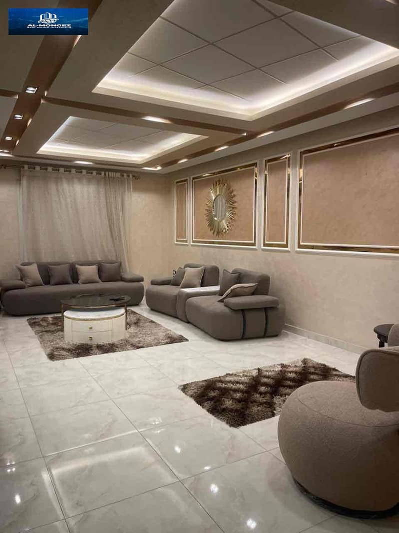 12 b2b2e2c9-8c24-4e1c-acd5-2dd9e3dfb4e5. jpg