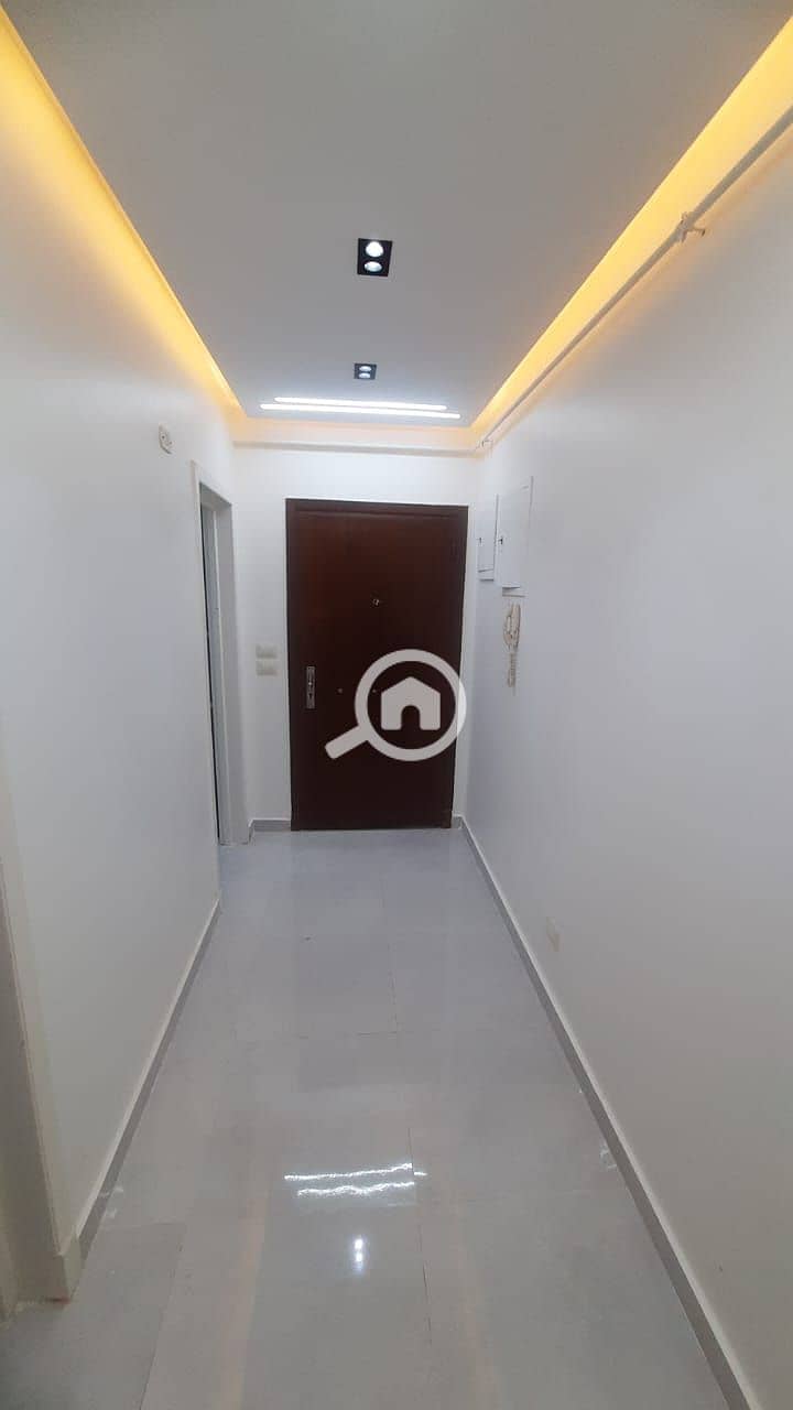 8 af81d616-0a7e-4025-aac4-a1cb4e9c83ad. jpeg