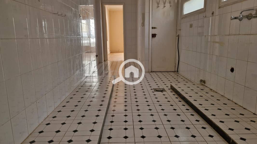 10 07fe5ba9-e6b2-45a7-9259-dd694fb8b4ff. jpg