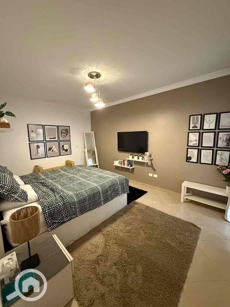 4 ba9abb9e-9e1d-497a-8dd9-b5db3e8d5afe. jpg