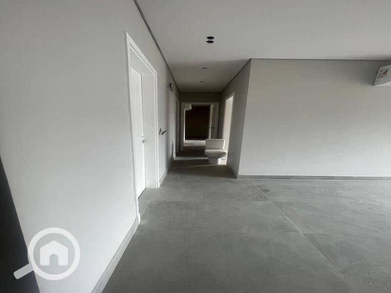 12 WhatsApp Image 2024-09-24 at 14.50. 19_8c2f56bd. jpg