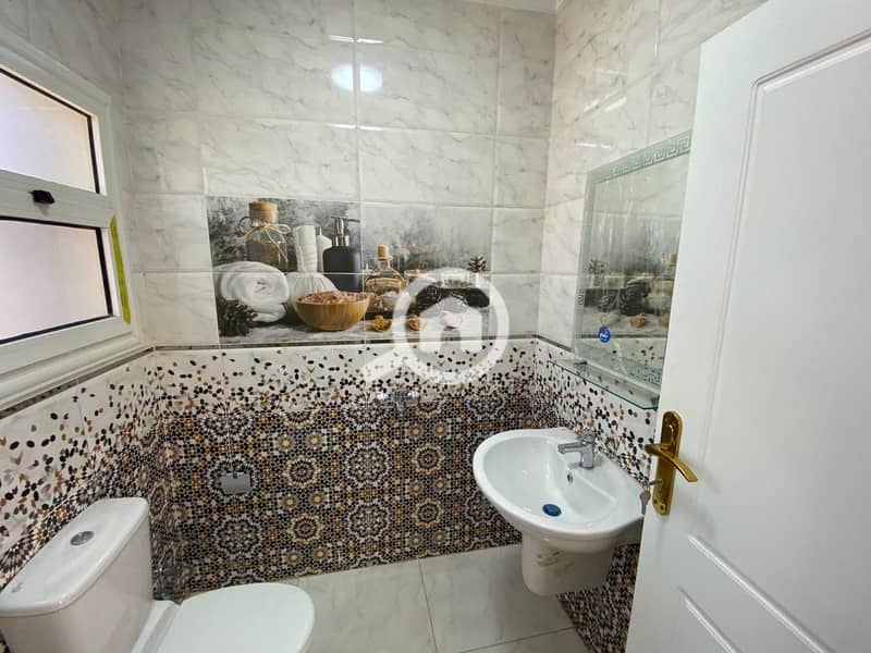 8 WhatsApp Image 2025-11-02 at 3.32. 00 PM. jpeg