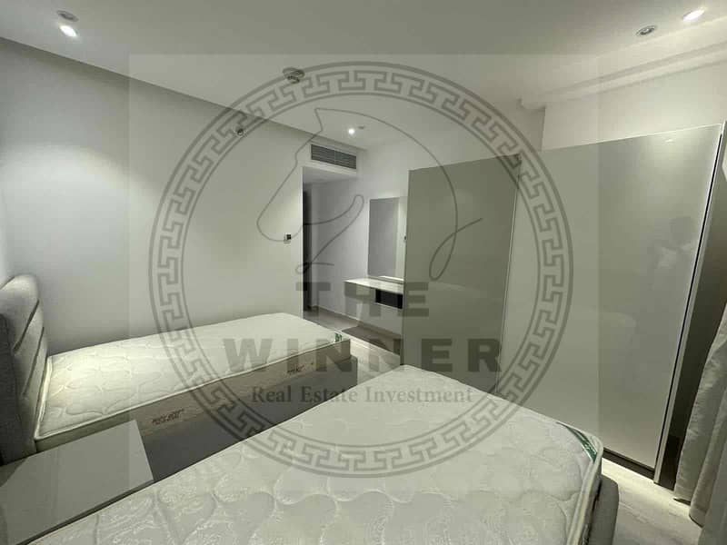 9 6c3ada84-5dc2-4d93-904b-ec402de5b0be. jpg