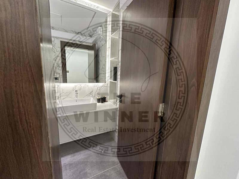 13 bccdf222-3078-494e-828f-6aa1aa7353e7. jpg