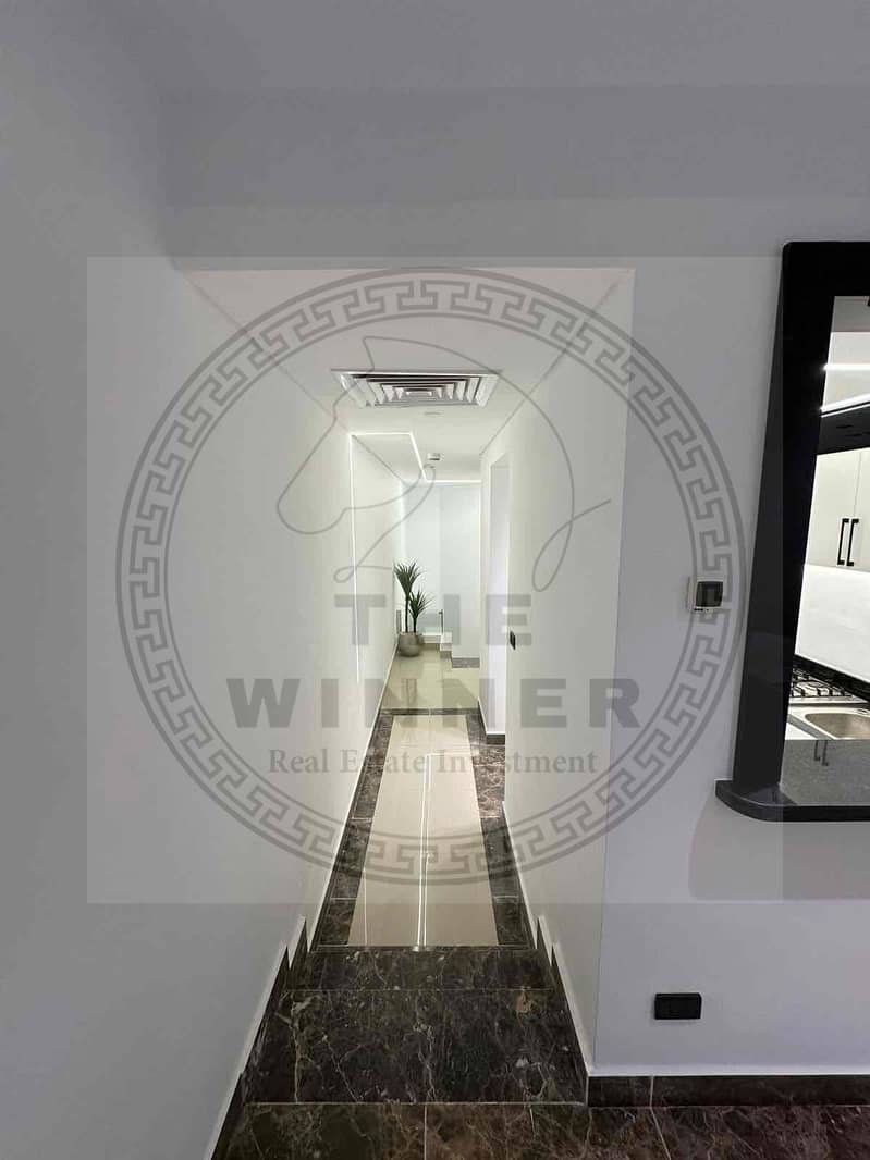 14 915fec3b-c7ff-4b9f-9b36-e332ccd1d846. jpg