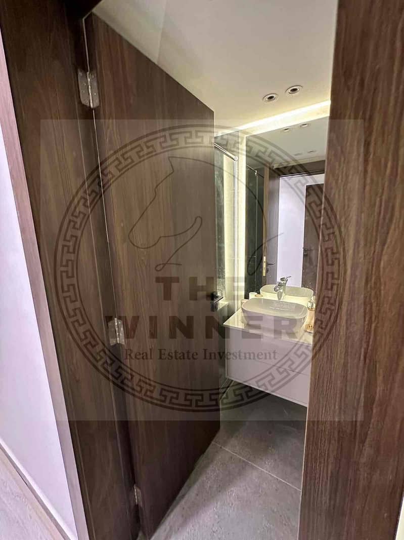 16 bec3083a-c163-4ade-b345-89310cd9f941. jpg