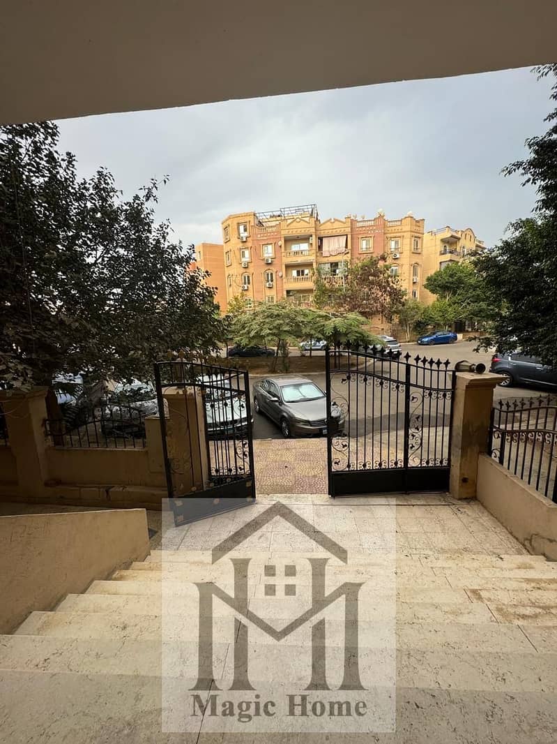 2 0dfe8e25-c1be-419a-94e5-741526e2d5c2. jpg