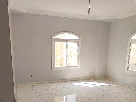 2 WhatsApp Video 2025-11-02 at 12.48. 59_a7dd3f6e - frame at 0m17s. jpg