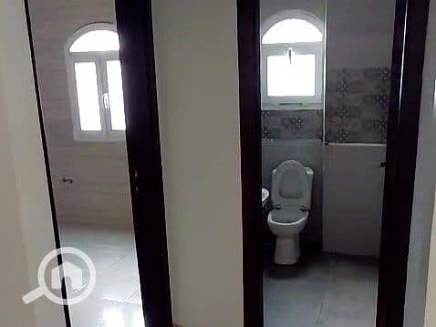 10 WhatsApp Video 2025-11-02 at 12.48. 59_a7dd3f6e - frame at 0m21s. jpg