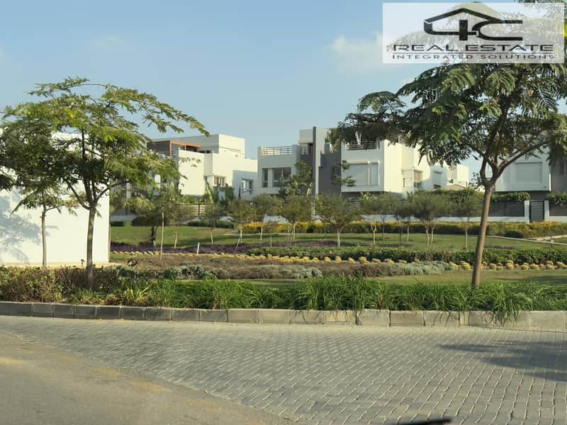 4 WhatsApp Image 2024-12-05 at 4.44. 36 PM (2). jpeg