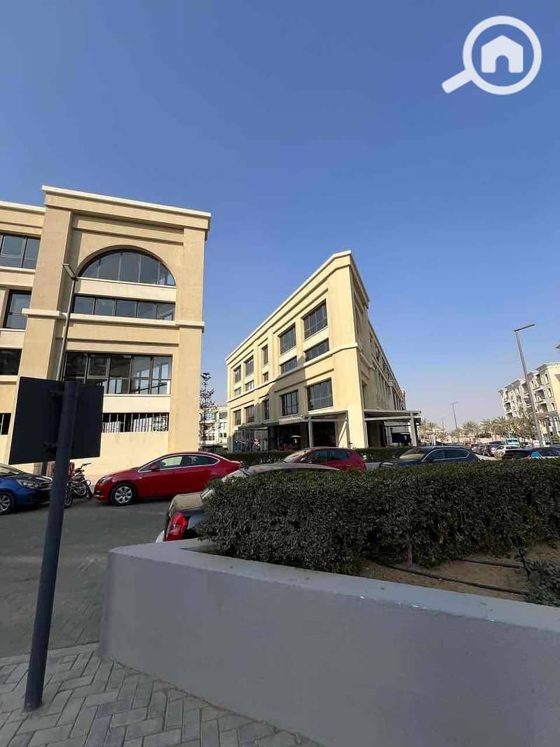 6 b7619f35-d7d2-452b-a484-a216c4999b76. jpg