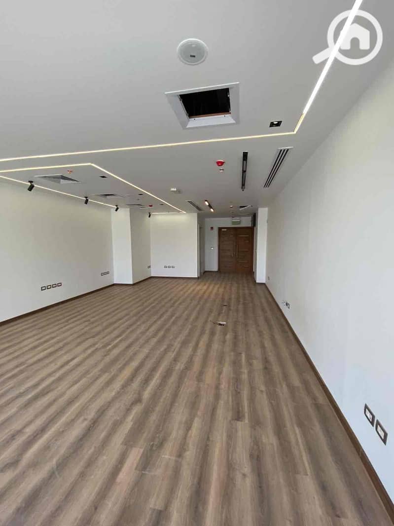 11 f2c3240b-80e6-4fe9-ba18-d1e94c992ae0. jpg