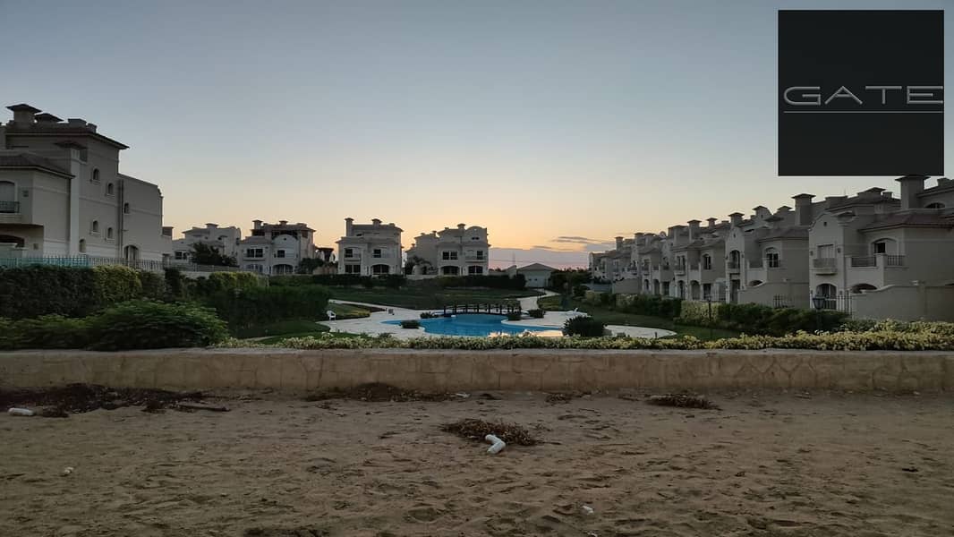 10 f1c03e59-7fe9-4755-957f-41d48f0a75ca. jpg