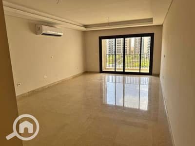 3 Bedroom Flat for Sale in Sheikh Zayed, Giza - 550656798_1285838972723238_6535159491874664163_n. jpg 3 Bedroom Flat for Sale in Sheikh Zayed, Giza - 550656798_1285838972723238_6535159491874664163_n. jpg