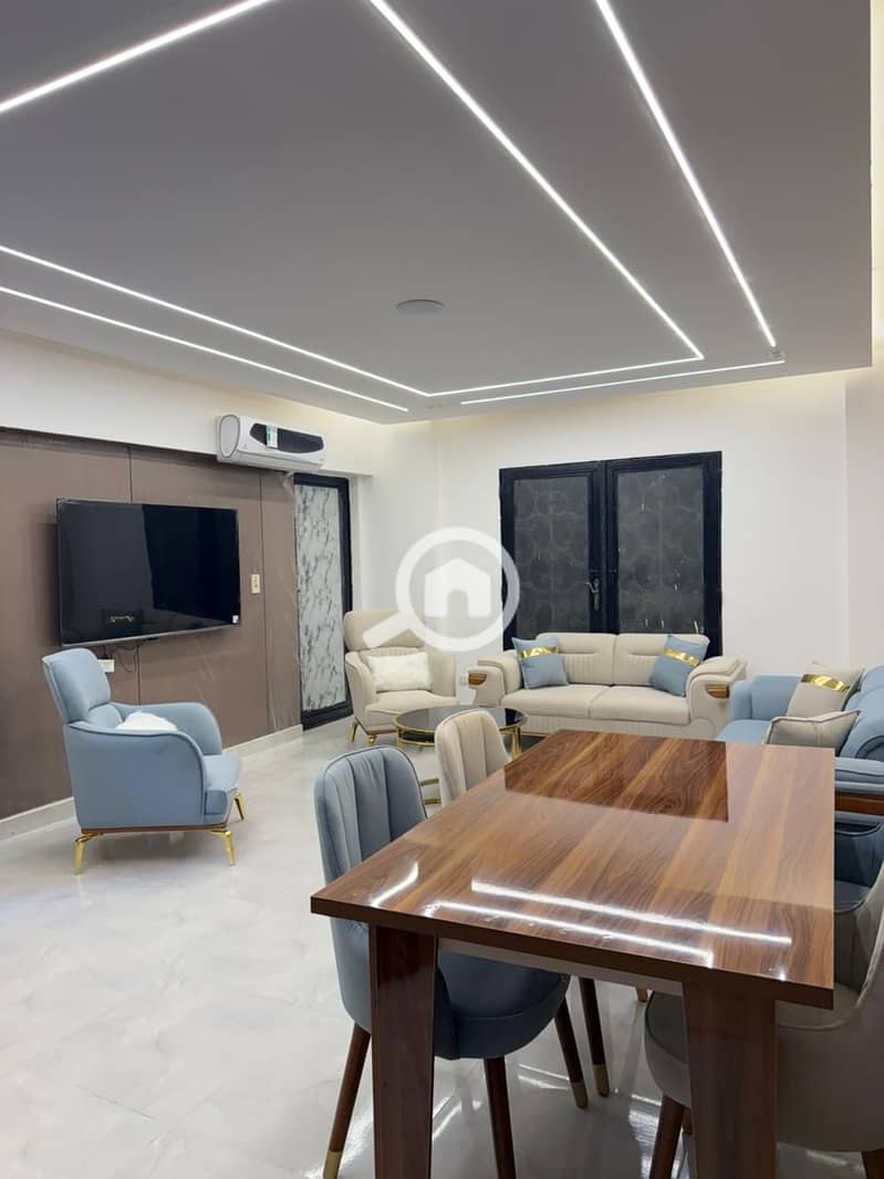 2 b3cf9db3-0768-42e5-8eb5-b5e4eb3769b6. jpeg