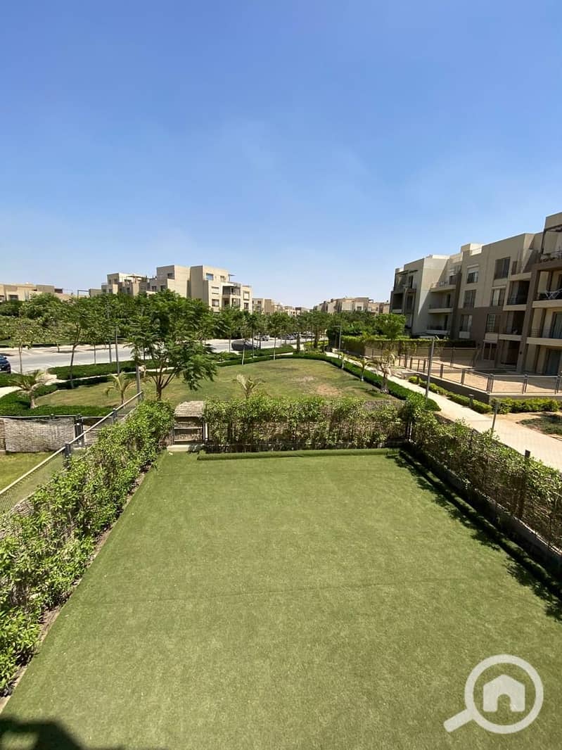 2 2445b6b9-7b5f-4242-8626-905d9417cb84. jpg