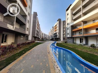 4 Bedroom Townhouse for Sale in Hadayek October, Giza - WhatsApp Image 2023-12-19 at 10.50. 55 AM. jpeg