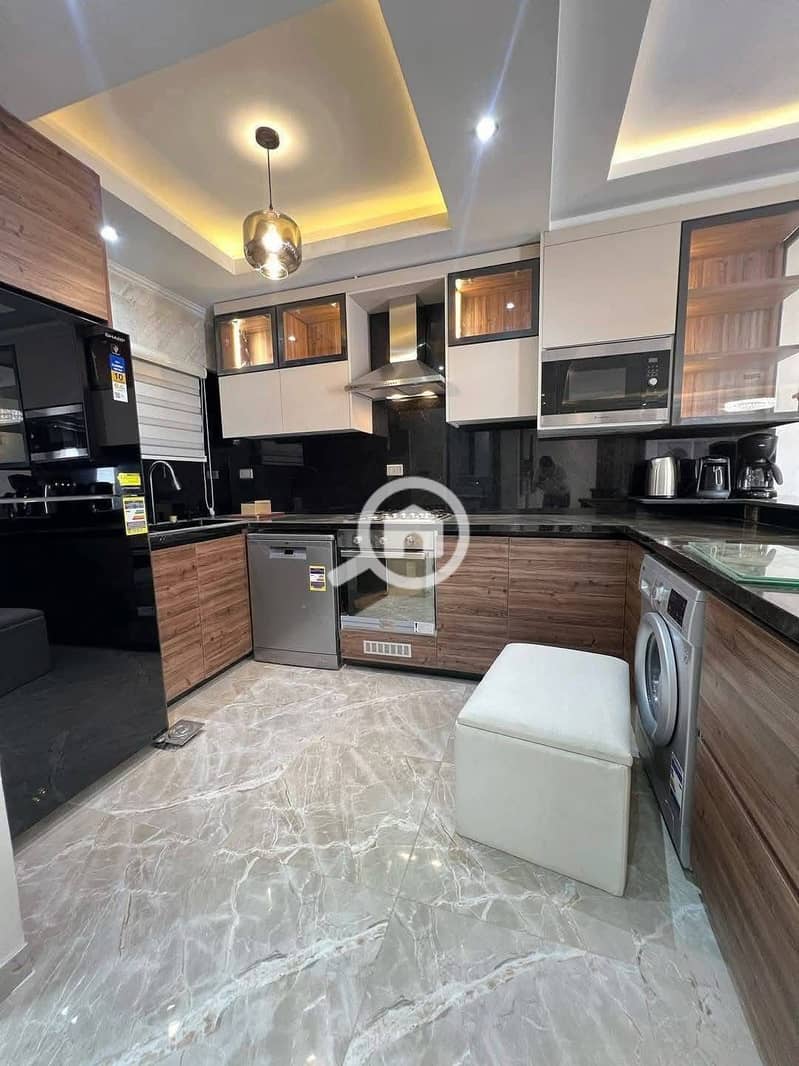 6 571816023_1948106632417656_4394561971664496937_n. jpg