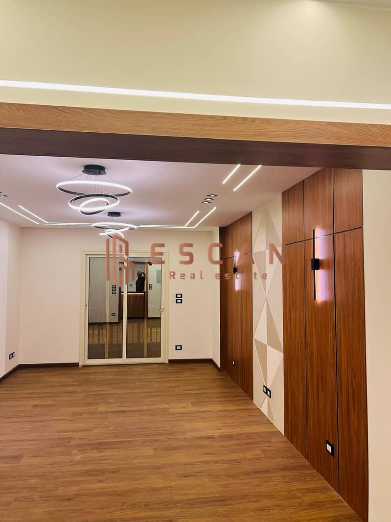 12 U767448 (3). jpeg