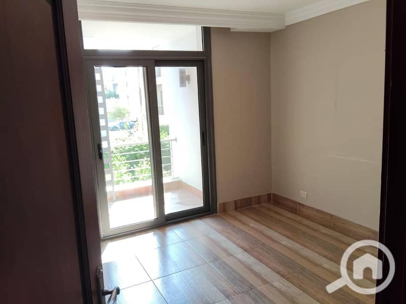 2 WhatsApp Image 2025-10-30 at 16.26. 34 (2). jpeg