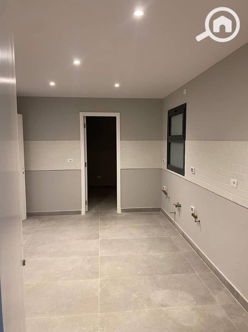 3 c9957517-0407-4f3a-86ee-086e43fc7126. jpg